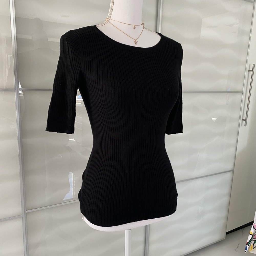 2/$30 😎 Black ribbed Top 😎